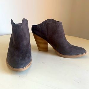 DV by Dolce Vita Women’s Lori Gray Mule Slip On Ankle Bootie Size 6.5